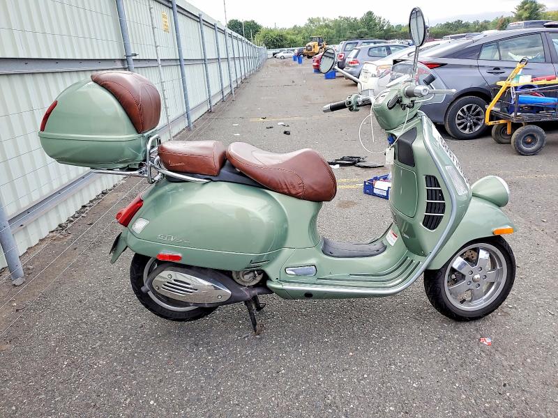 SIDE on 2008 VESPA SCOOTER — Copart lot 68977696