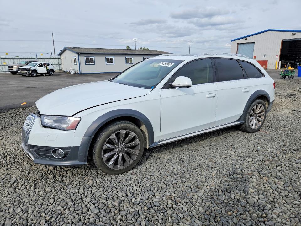 FRONT END on 2015 AUDI A4 — Copart lot 68156986