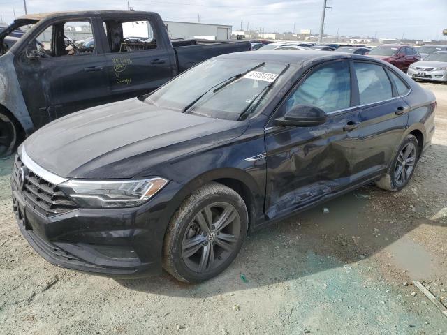 SIDE on 2019 VOLKSWAGEN JETTA — Copart lot 41024734