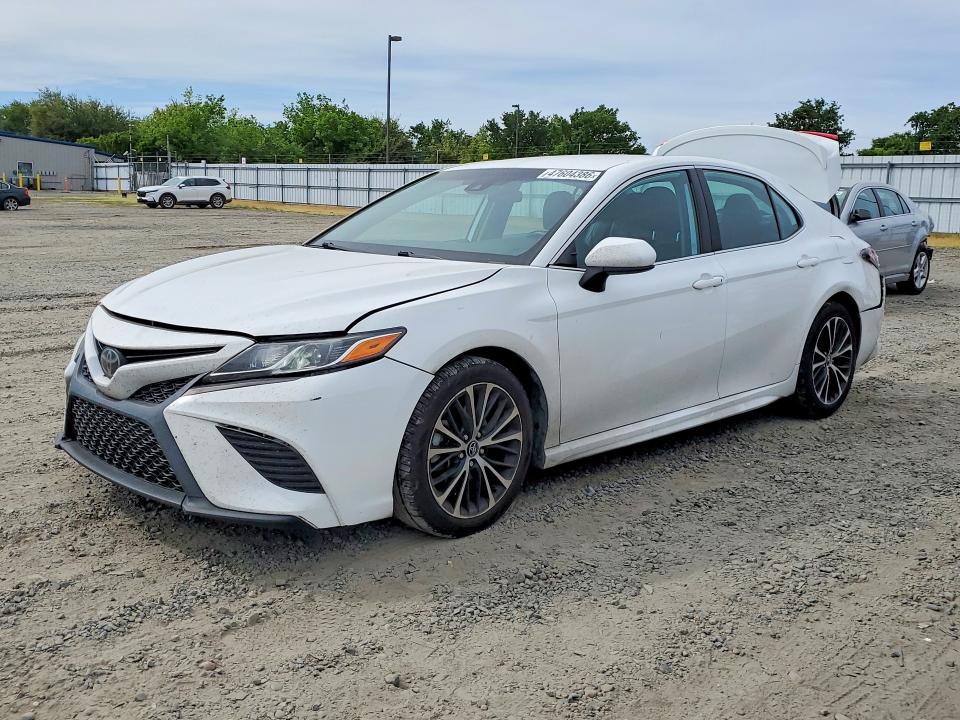 REAR END on 2020 TOYOTA CAMRY — Copart lot 47604386