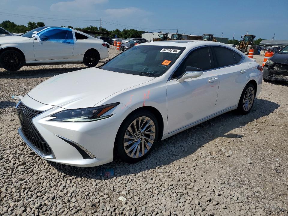 SIDE on 2023 LEXUS ES300 — Copart lot 62044706