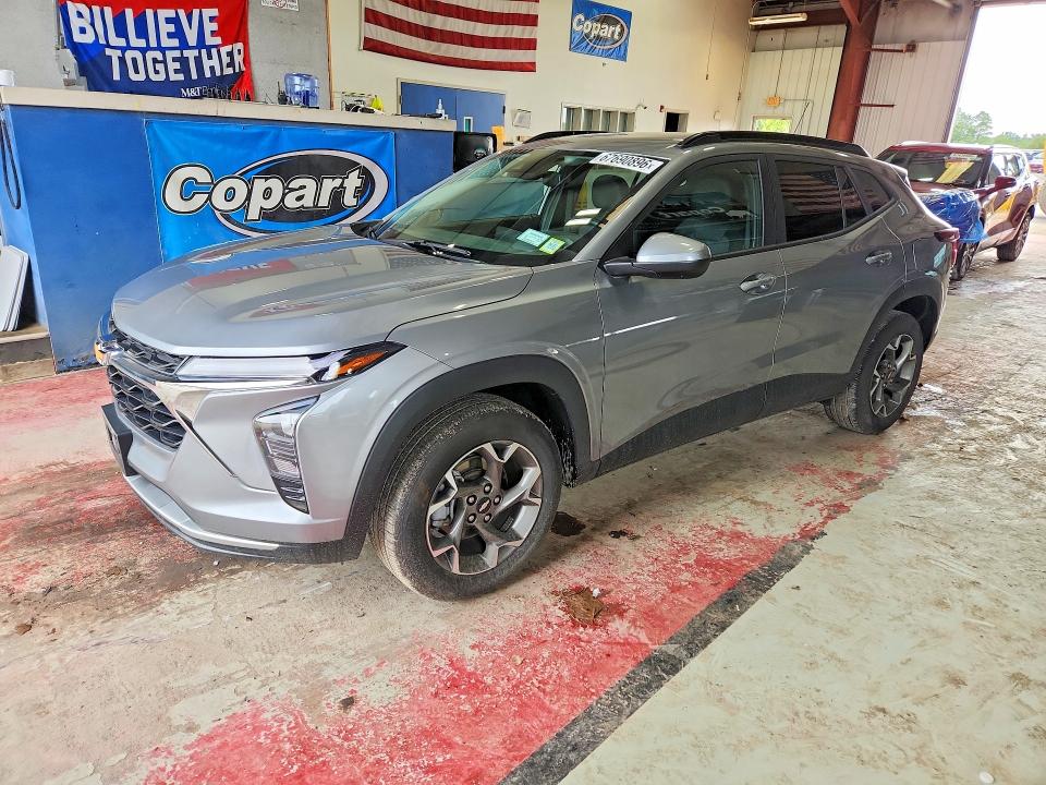 SIDE on 2024 CHEVROLET TRAX — Copart lot 67690896