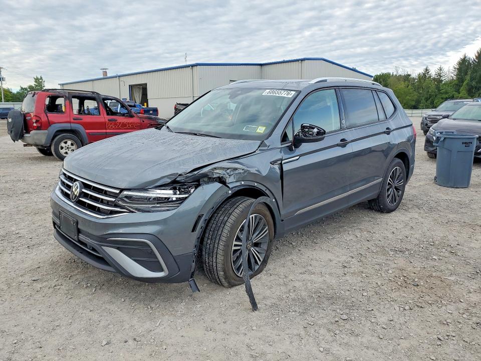 FRONT END on 2024 VOLKSWAGEN TIGUAN — salvage auction