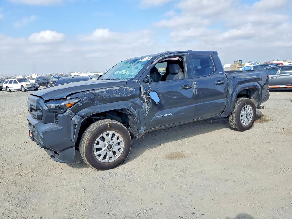ROLLOVER on 2026 TOYOTA TACOMA — Copart lot 58607756