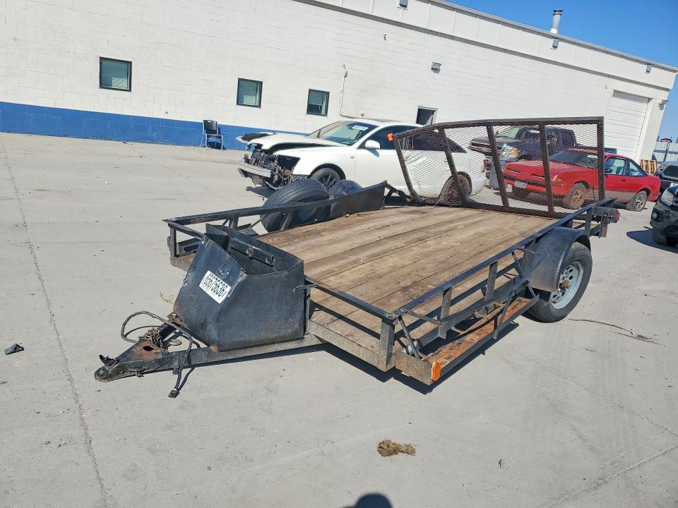 ROLLOVER damage on 1999 CARSON TRAILER — salvage auction listing