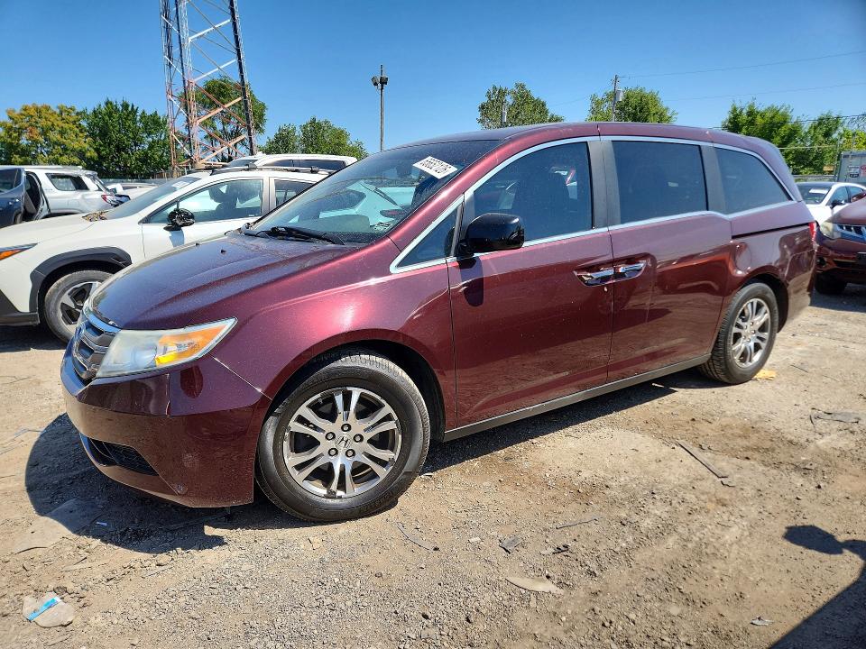 TOP/ROOF damage on 2013 HONDA ODYSSEY — salvage auction listing