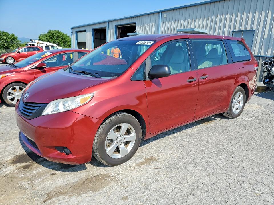 WATER/FLOOD on 2013 TOYOTA SIENNA L 7 — salvage auction