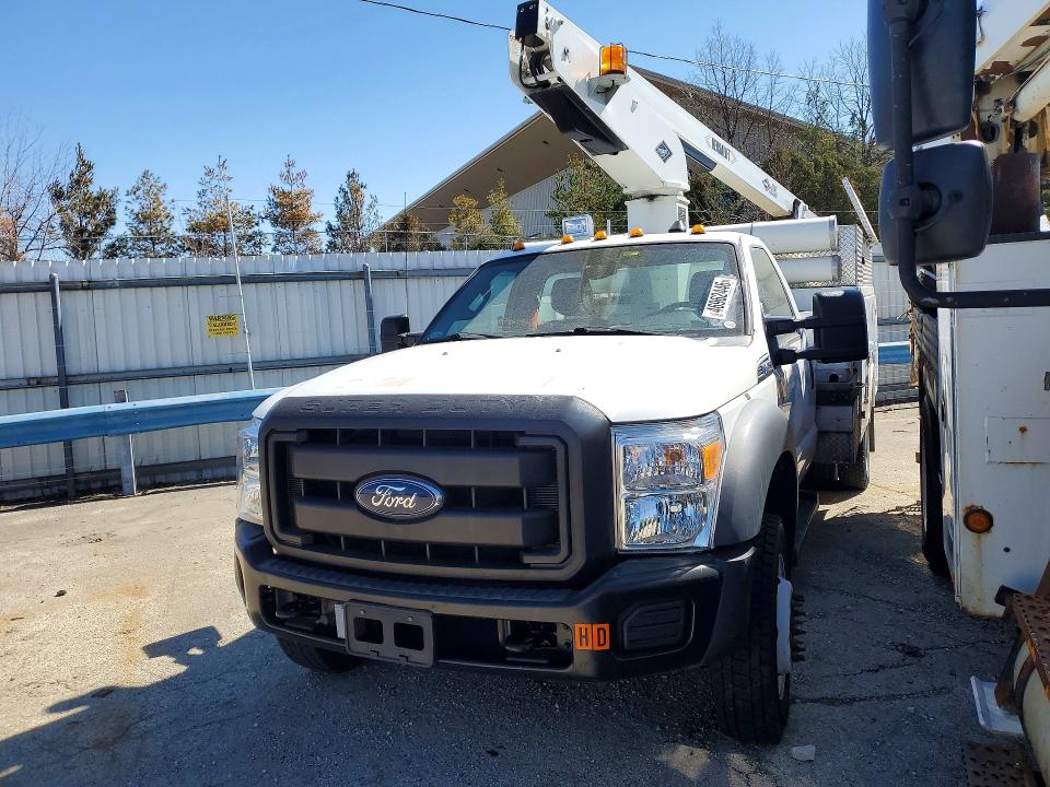 MINOR DENT/SCRATCHES on 2015 FORD F450 — salvage auction