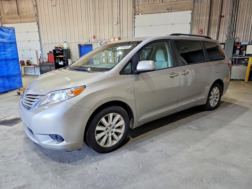 VANDALISM damage on 2016 TOYOTA SIENNA — salvage auction listing