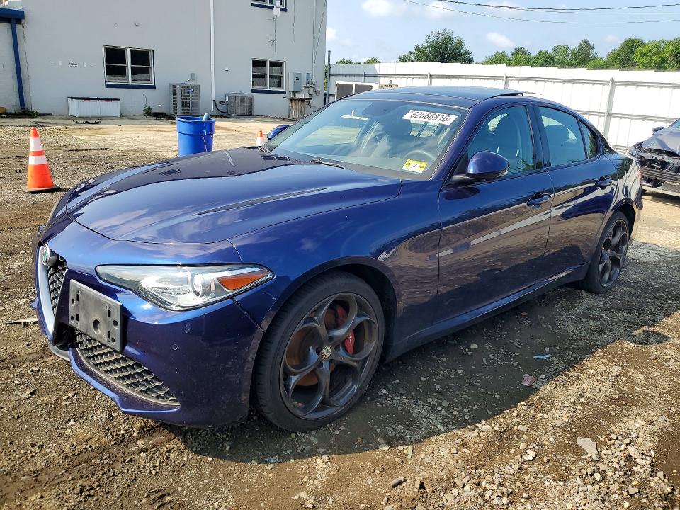 WATER/FLOOD damage on 2017 ALFA ROMEO GIULIA — salvage auction listing