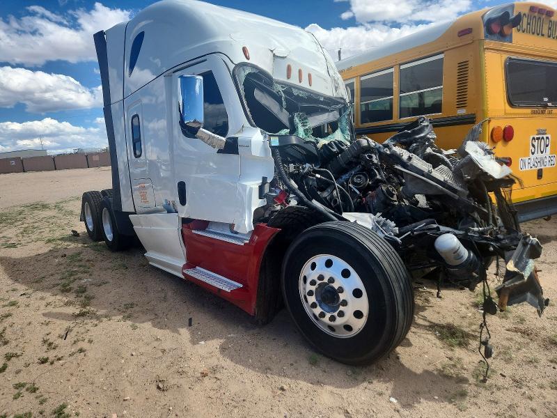 ALL OVER damage on 2021 FREIGHTLINER ALL OTHER — salvage auction listing