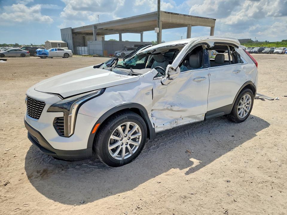 ROLLOVER damage on 2022 CADILLAC XT4 — salvage auction listing