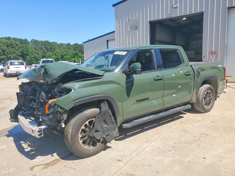 FRONT END damage on 2022 TOYOTA TUNDRA — salvage auction listing