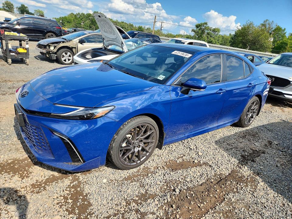 WATER/FLOOD on 2025 TOYOTA CAMRY — salvage auction